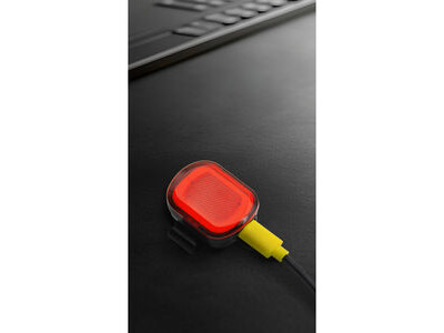 MOON VELA (200lm) & ORION (50lm) click to zoom image