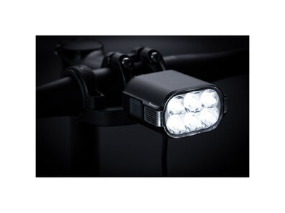 MOON E-POWER 2000 click to zoom image